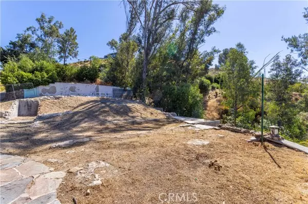 Agoura Hills, CA 91301,2229 Pinecrest RD