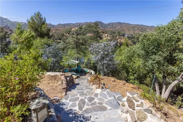 Agoura Hills, CA 91301,2229 Pinecrest RD