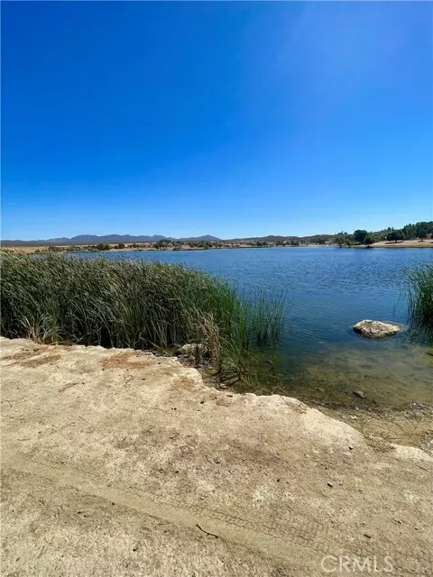 Aguanga, CA 92536,369 Lakeshore