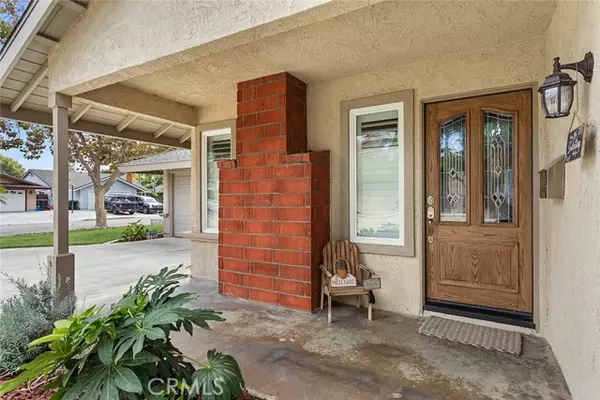 Yorba Linda, CA 92886,5381 Redwood St