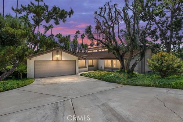 802 Via Zapata, Riverside, CA 92507