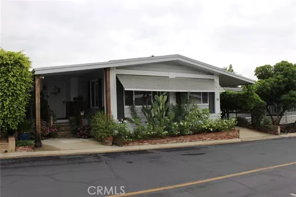 Brea, CA 92821,327 E ASH ST 19