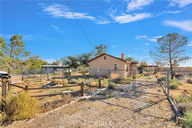 9405 Mesa RD, Lucerne Valley, CA 92356