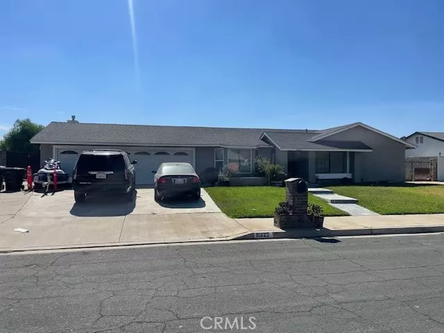 8322 Stonewood LN, Jurupa Valley, CA 92509