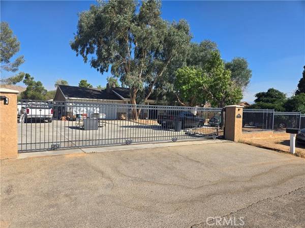 16815 Neenach RD, Apple Valley, CA 92307