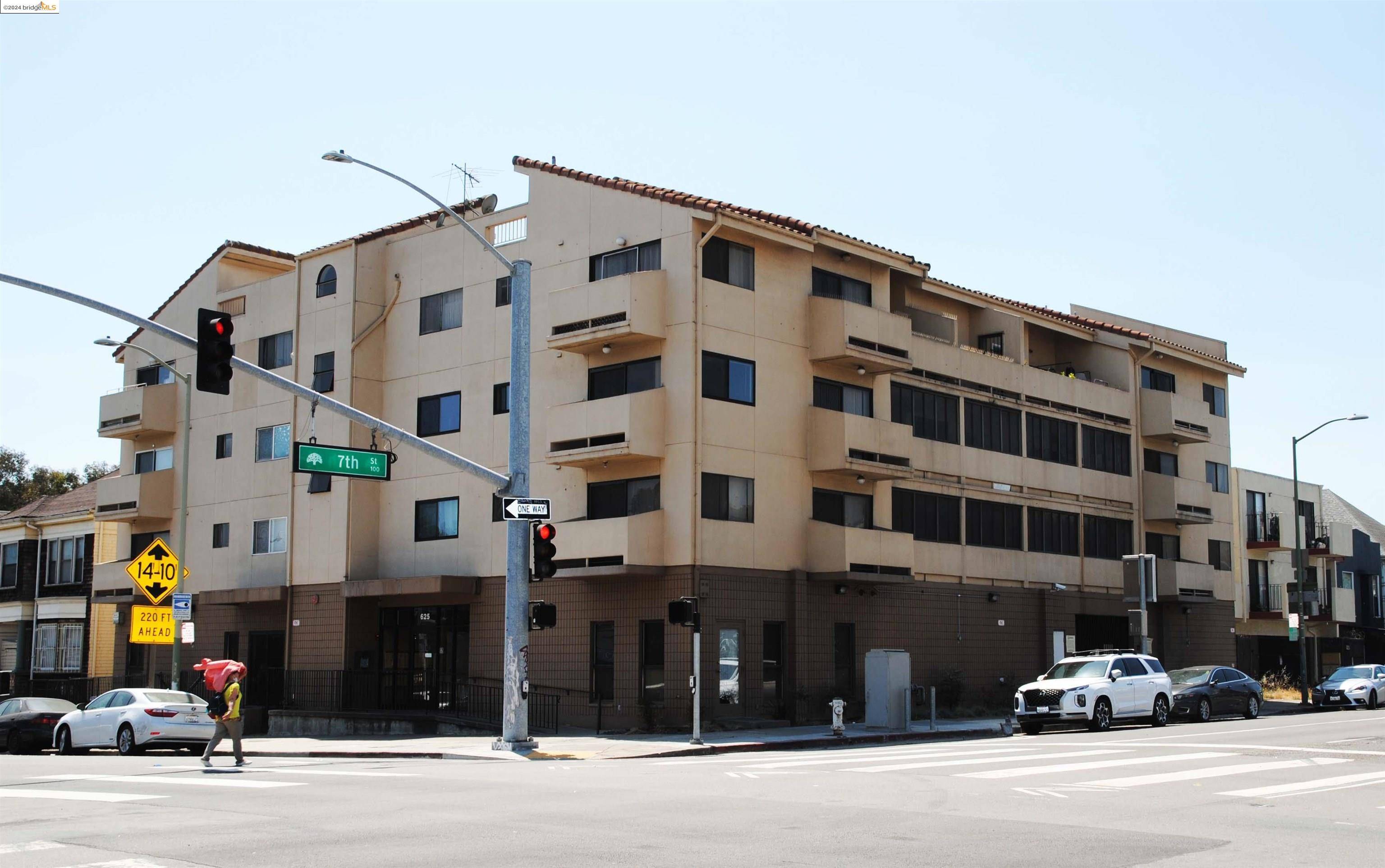 625 Madison St 107, Oakland, CA 94607