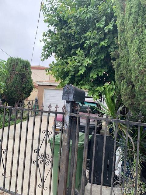 Compton, CA 90222,2423 E Piru ST