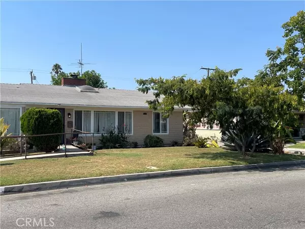 Downey, CA 90242,7824 Melva ST