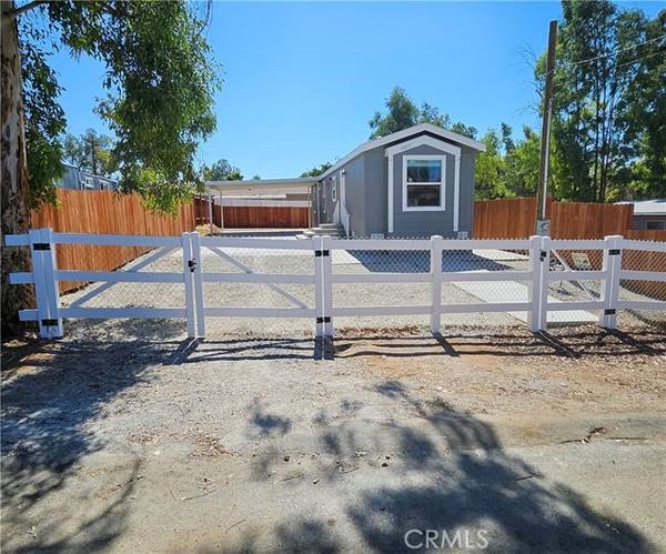 18327 Walnut AVE, Lake Elsinore, CA 92532