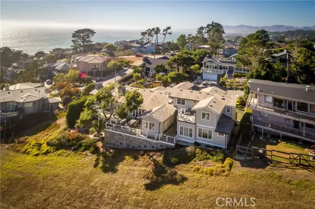 404 Huntington RD, Cambria, CA 93428