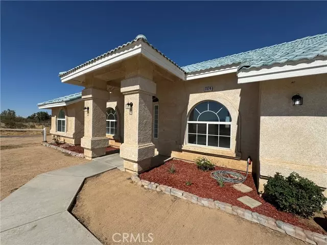 Phelan, CA 92371,7374 Kansas LN