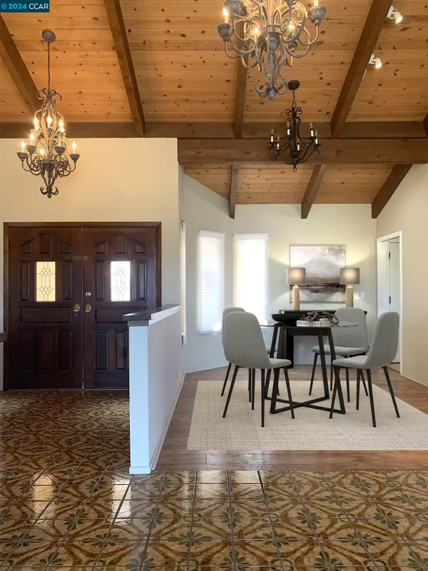 Novato, CA 94945,29 Anton WAY