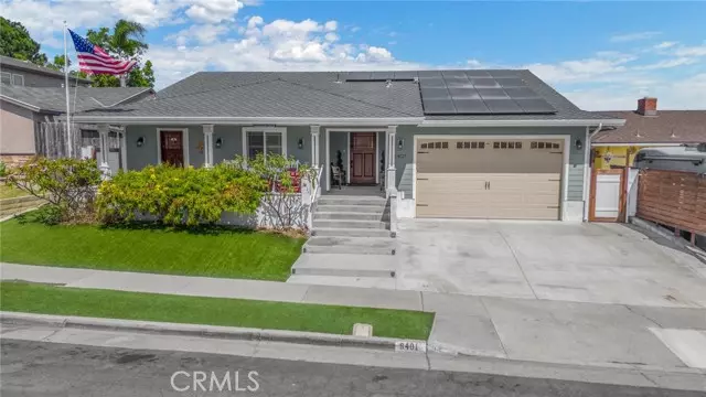 8401 Gilford CIR, Huntington Beach, CA 92646