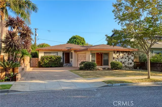 2004 Hill ST, Santa Monica, CA 90405