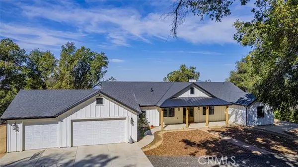 39594 Tanglewood LN, Oakhurst, CA 93644