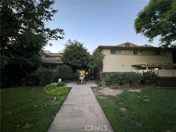 1025 W Huntington DR C, Arcadia, CA 91007