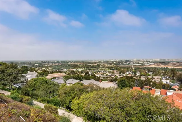 15 Cherbourg, Newport Beach, CA 92660