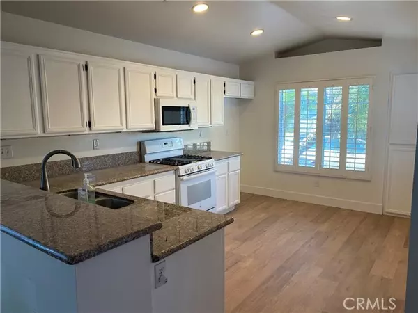 Corona, CA 92881,716 View LN