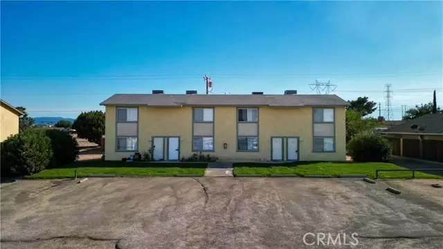 13915 Smoke Tree ST, Hesperia, CA 92345