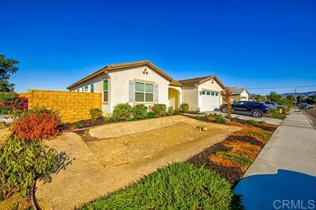 Hemet, CA 92544,27055 Madison CT