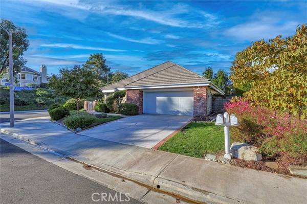 26503 Chiffchaff CT, Valencia, CA 91355