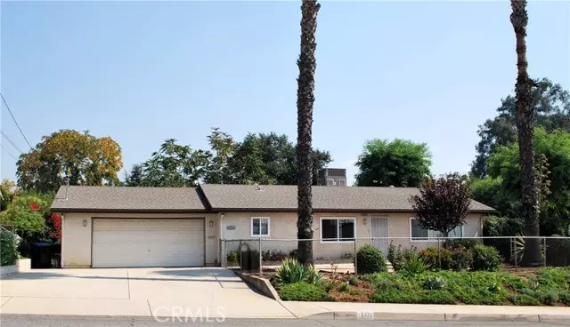 12375 6th ST, Yucaipa, CA 92399