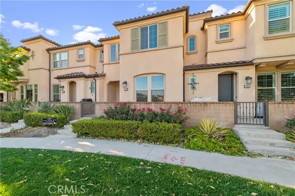 Lake Forest, CA 92630,88 Finch