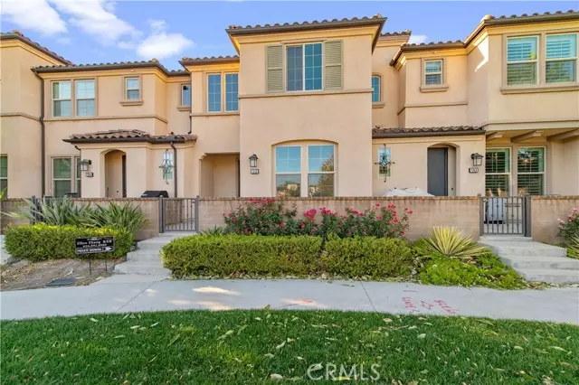 Lake Forest, CA 92630,88 Finch