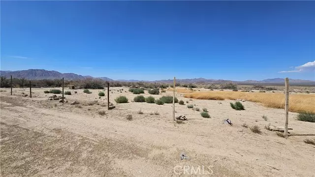 Lucerne Valley, CA 24354,0 Amber Rd.