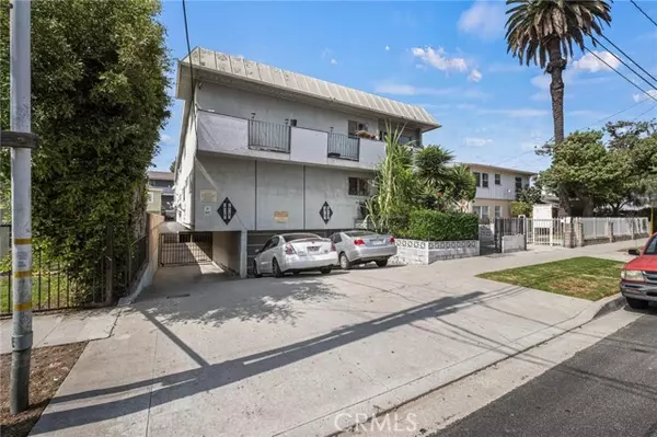 Inglewood, CA 90301,119 N Cedar AVE