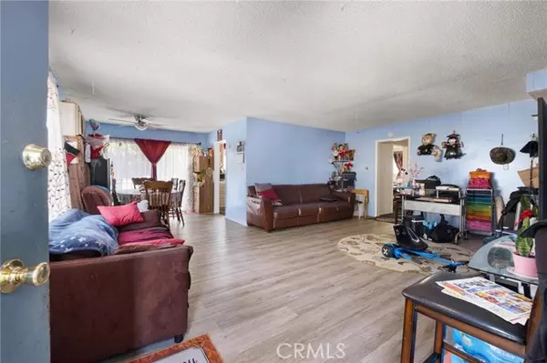 Inglewood, CA 90301,119 N Cedar AVE