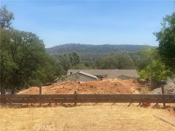 585 Lodgeview DR, Oroville, CA 95966