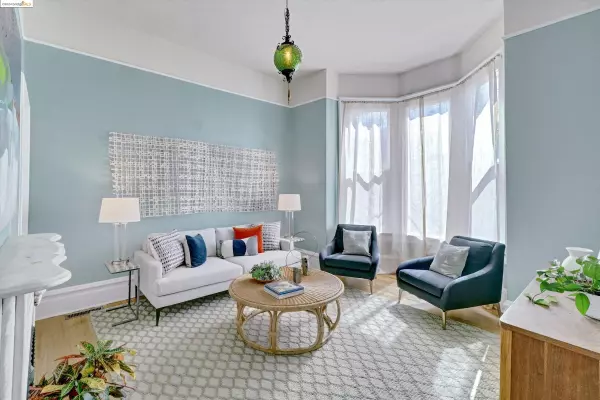 Oakland, CA 94609,756 29th St.