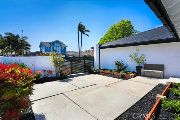 Huntington Beach, CA 92646,21912 Summer CIR