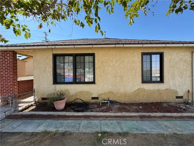 Barstow, CA 92311,910 Nancy ST