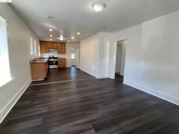 Oakland, CA 94610,891 E 28Th St