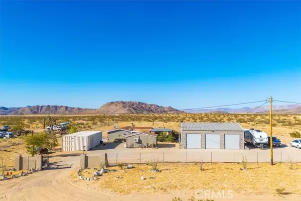 2467 Sand DR, Landers, CA 92285