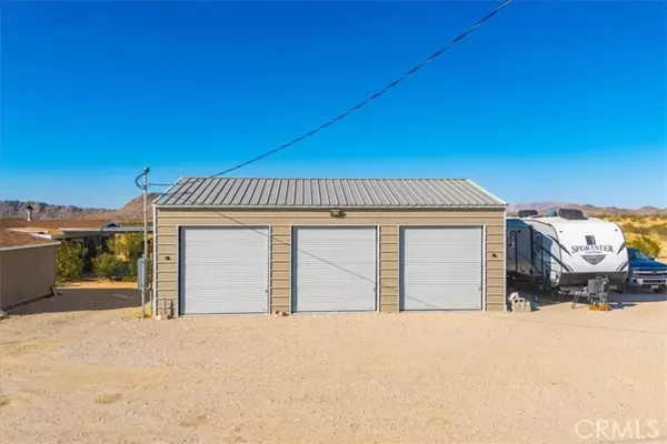 Landers, CA 92285,2467 Sand DR