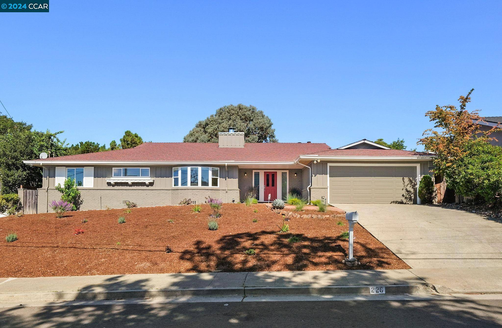 226 Sequoyah View DR, Oakland, CA 94605-4911