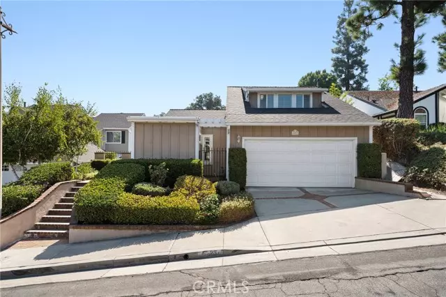 6087 E Brighton LN, Anaheim Hills, CA 92807