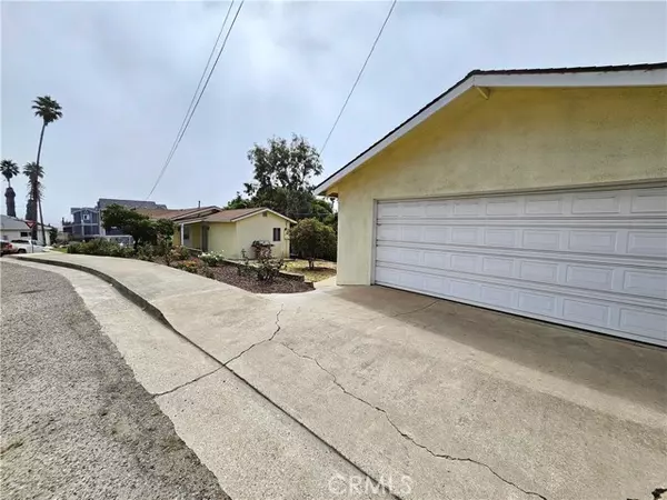 Pismo Beach, CA 93449,477 Hinds AVE