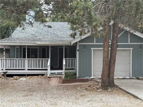 307 Highland LN, Sugarloaf, CA 92386