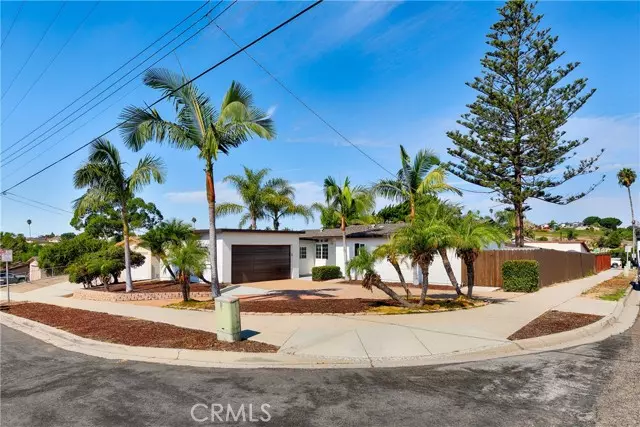 4090 Thomas ST, Oceanside, CA 92056