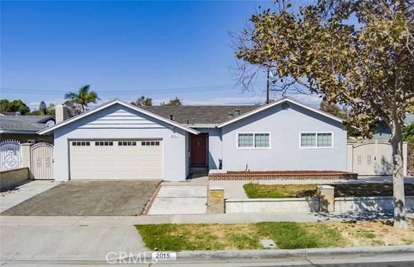 2015 W Saint Anne PL, Santa Ana, CA 92704