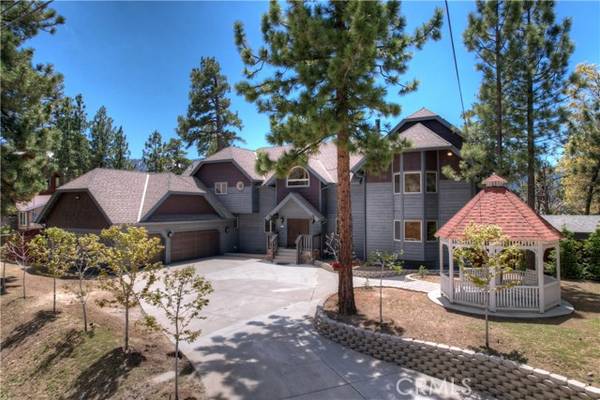 727 Villa Grove AVE, Big Bear City, CA 92314