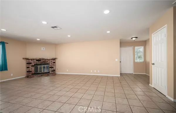 Beaumont, CA 92223,935 Olive AVE