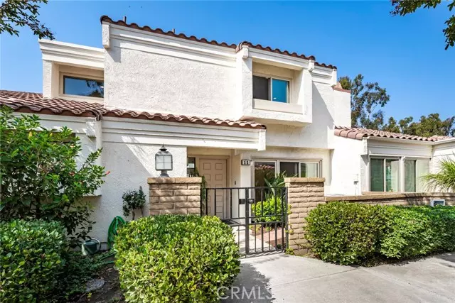 11 Segura 54, Irvine, CA 92612