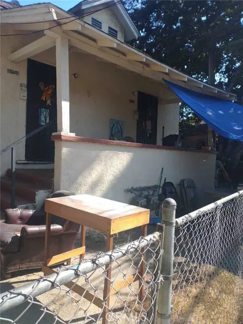 4154 Compton AVE, Los Angeles, CA 90011