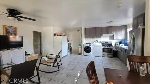 La Puente, CA 91744,421 Dalesford DR