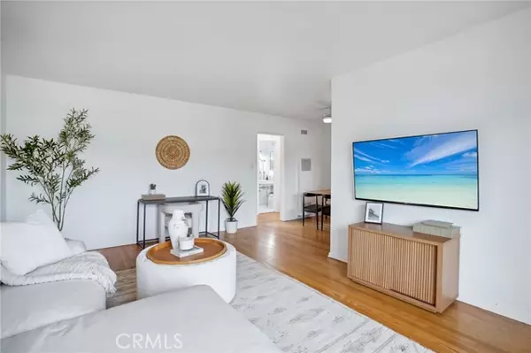 Santa Monica, CA 90405,2041 Euclid ST 12